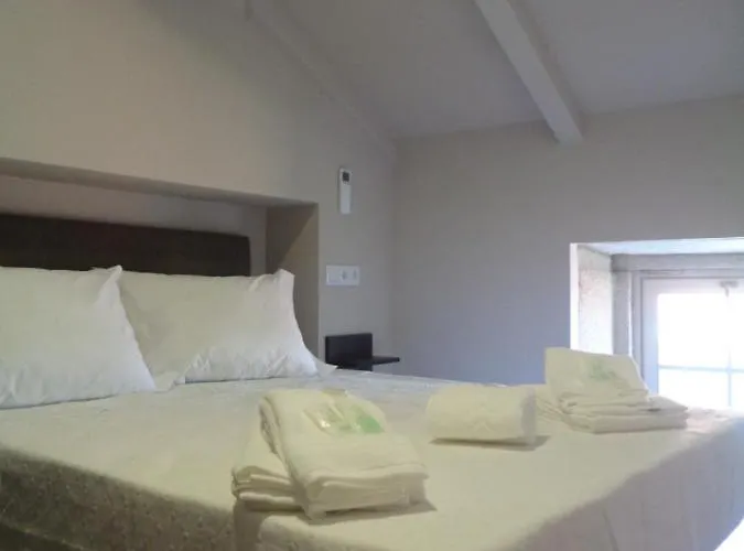 Hospedaria Srª Do Carmo 3* ビアナドカステロ